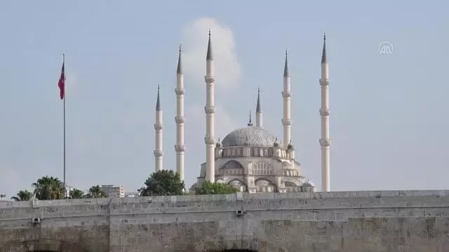 Sokağa çıkma kısıtlaması nedeniyle sessizlik hakim Sokağa çıkma kısıtlaması nedeniyle sessizlik hakim