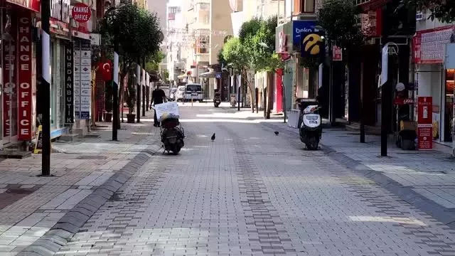 Sokağa çıkma kısıtlamasına uyuluyor