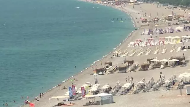Turizmin başkentinde sokağa çıkma kısıtlaması nedeniyle sessizlik hakim Turizmin başkentinde sokağa çıkma kısıtlaması nedeniyle sessizlik hakim