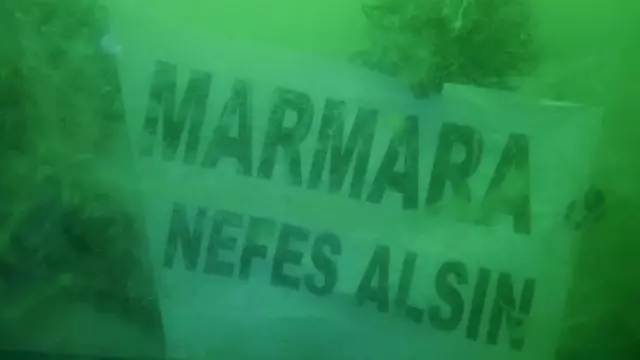 15 metre derinden Marmara Denizi için haykırdılar 15 metre derinden Marmara Denizi için haykırdılar