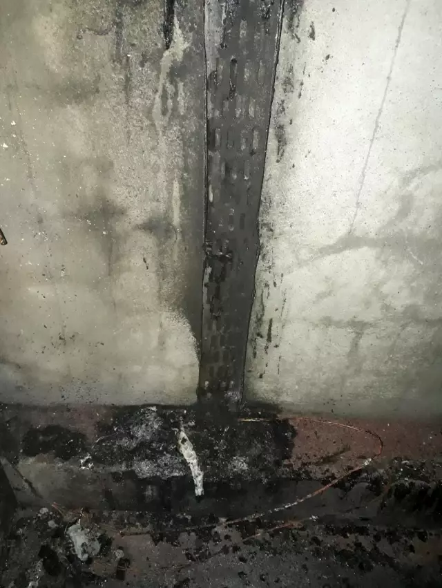 Ağrı'da çıkan yangın söndürüldü Ağrı'da çıkan yangın söndürüldü