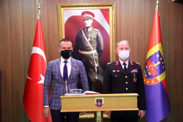 Ağrı Milli Eğitim Müdürü Tekin, Jandarma Teşkilatı'nın 182. kuruluş yıl dönümünü kutladı Ağrı Milli Eğitim Müdürü Tekin, Jandarma Teşkilatı'nın 182. kuruluş yıl dönümünü kutladı