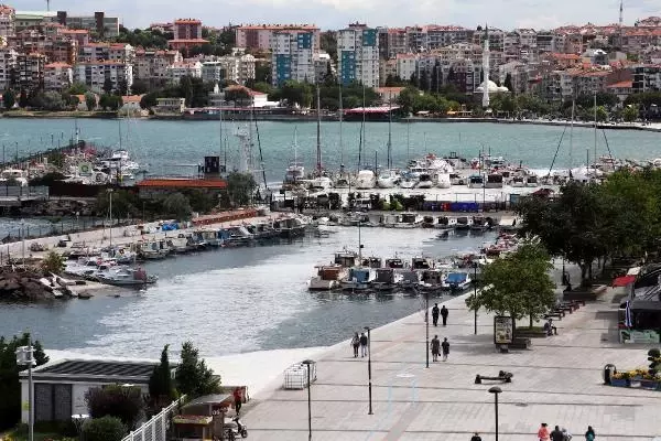 ÇANAKKALE'DE 198 METREKÜP MÜSİLAJ TOPLANDI