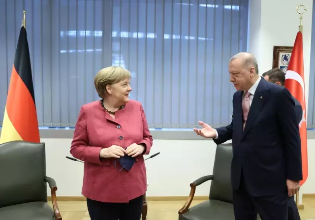 Cumhurbaşkanı Erdoğan, Almanya Başbakanı Merkel ile bir araya geldi Cumhurbaşkanı Erdoğan, Almanya Başbakanı Merkel ile bir araya geldi