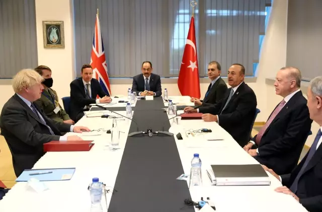 Son dakika gündem: Cumhurbaşkanı Erdoğan'ın NATO Zirvesi kapsamında İngiltere Başbakanı Johnson ile görüşmesi sona erdi.