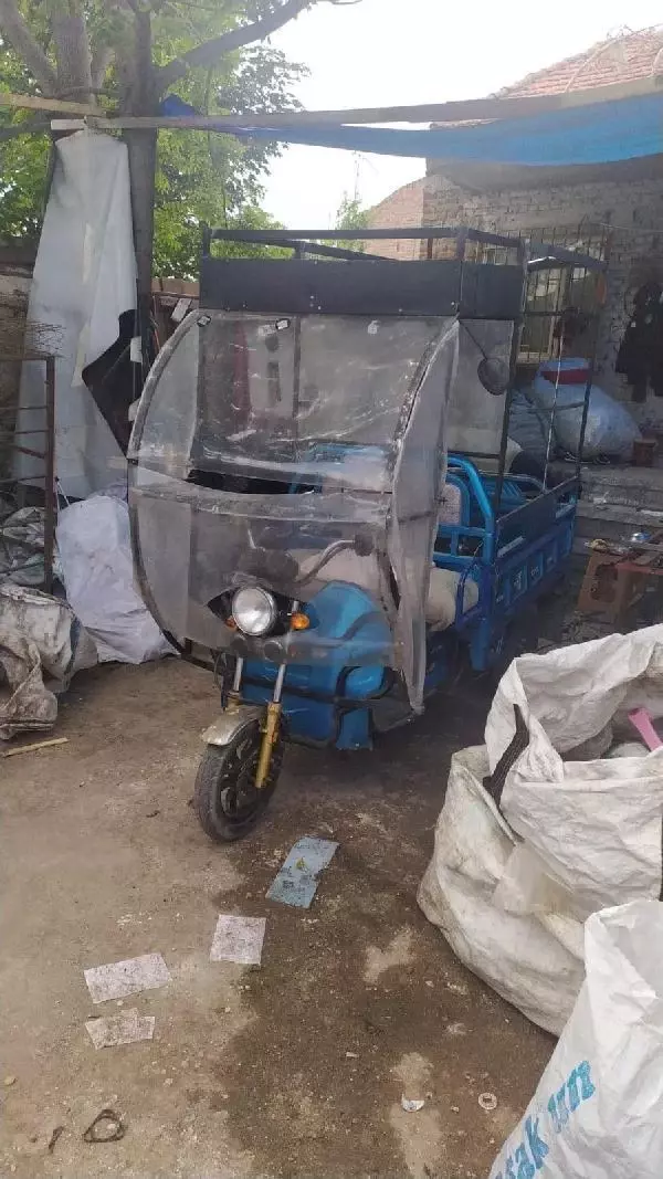 DEDE VE TORUNUN MAVİ KAPAKLARINI ÇALAN ŞÜPHELİ YAKALANDI