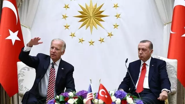 Son dakika gündem: Cumhurbaşkanı Erdoğan'ın NATO Zirvesi kapsamında İngiltere Başbakanı Johnson ile görüşmesi sona erdi.