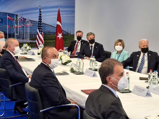 erdogan ve biden ilk kez bruksel de bir araya 2 14200506 o