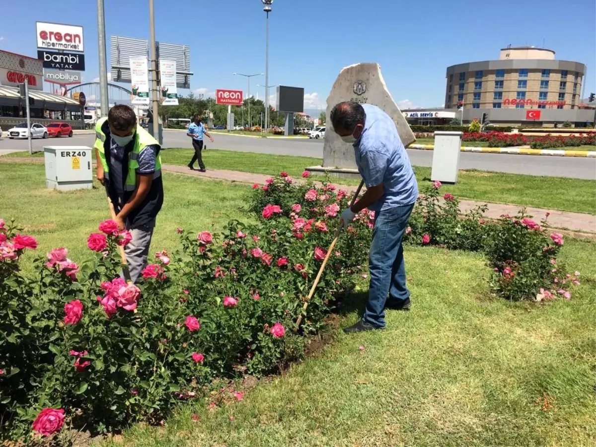 Erzincan Belediyesi Çalışmalarına Devam Ediyor