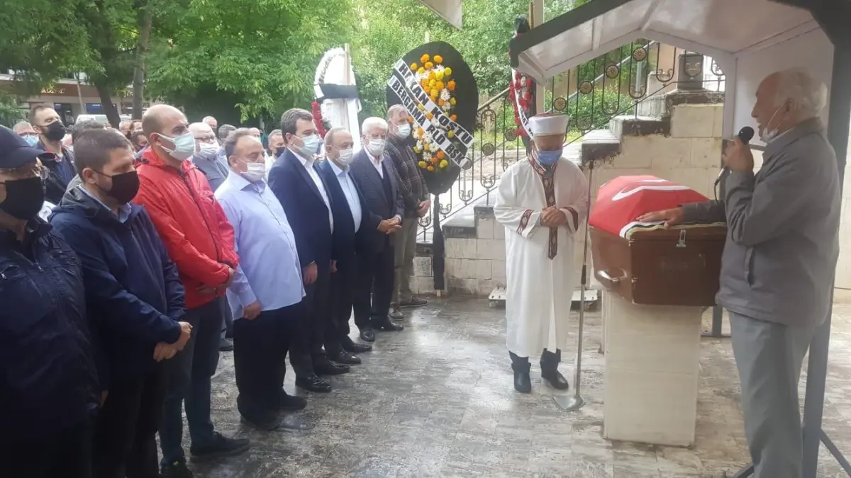 Eski İzmir Milletvekili Ahmet Süter son yolculuğuna uğurlandı