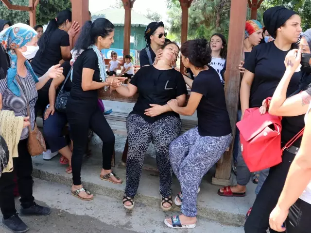 Havuz faciasında ölen Deniz son yolculuğuna uğurlandı Havuz faciasında ölen Deniz son yolculuğuna uğurlandı