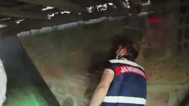 JANDARMADAN UYUŞTURUCU OPERASYONU; 7 KİŞİ TUTUKLANDI JANDARMADAN UYUŞTURUCU OPERASYONU; 7 KİŞİ TUTUKLANDI