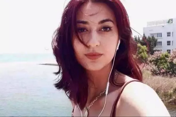 Antalya'daki kazada hayatını kaybeden bisiklet sürücüsü genç kız, Afyonkarahisar'da defnedildi Antalya'daki kazada hayatını kaybeden bisiklet sürücüsü genç kız, Afyonkarahisar'da defnedildi