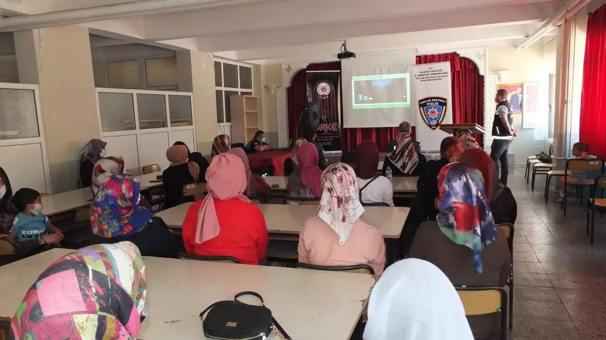 Keban'da kadınlara KADES ve 'En İyi Narkotik Polisi: Anne' konularında bilgilendirmede bulunuldu