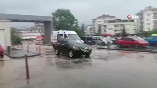 Oto yıkamacıda elektrik akımına kapıldı, hastanelik oldu Oto yıkamacıda elektrik akımına kapıldı, hastanelik oldu