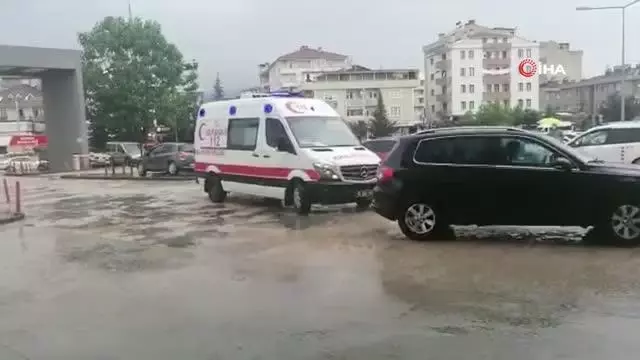 Oto yıkamacıda elektrik akımına kapıldı, hastanelik oldu