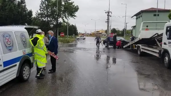Son dakika haber... KÜTAHYA REKTÖR PROF. DR. KAVUNCU, TRAFİK KAZASINDA YARALANDI