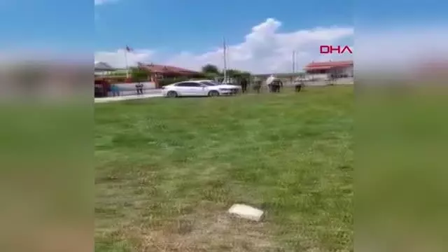 SOKAK HAYVANLARINI BESLERKEN SALDIRIYA UĞRADI; ÇENESİ KIRILDI