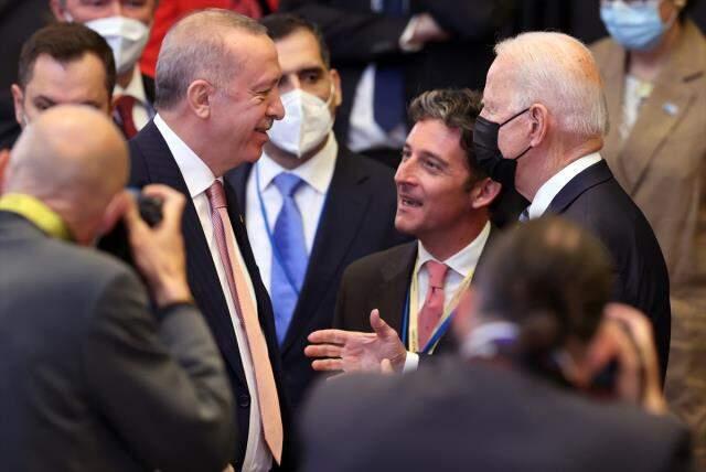 Son Dakika: Cumhurbaşkanı Erdoğan- ABD Başkanı Biden görüşmesi 1 saat ertelenerek 19:00'a alındı Son Dakika: Cumhurbaşkanı Erdoğan- ABD Başkanı Biden görüşmesi 1 saat ertelenerek 19:00'a alındı