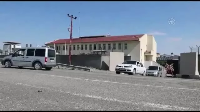 Uyuşturucu operasyonunda yakalanan 7 kişi tutuklandı Uyuşturucu operasyonunda yakalanan 7 kişi tutuklandı