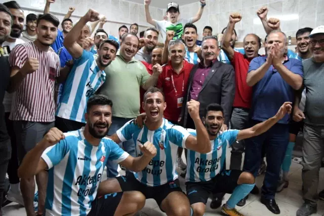 Viranşehir Belediyespor, Elbistanspor'u 5 0 yendi Viranşehir Belediyespor, Elbistanspor'u 5 0 yendi