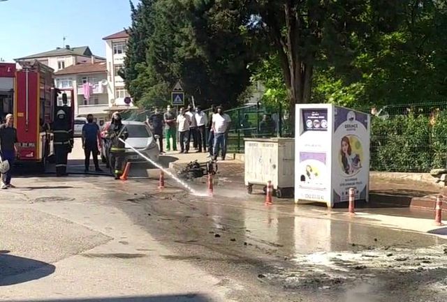 yeni aldigi motosikleti alev alev yandi kendi 2 14200507 o