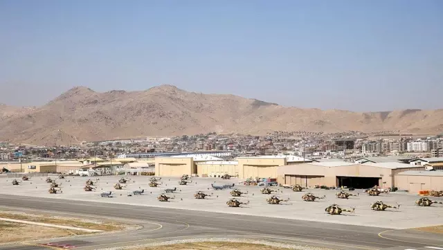 NATO Zirvesi'nin ardından tüm gözler Afganistan'a çevrildi! İşte Hamid Karzai Havalimanı'nın önemi NATO Zirvesi'nin ardından tüm gözler Afganistan'a çevrildi! İşte Hamid Karzai Havalimanı'nın önemi