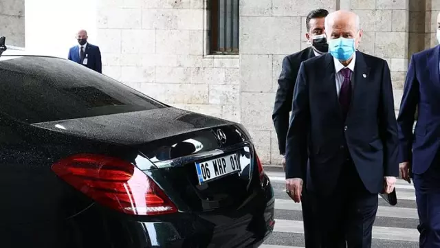 Bahçeli'den muhalefetin erken seçim çağrısına yanıt: Bunun iki yolu vardır Bahçeli'den muhalefetin erken seçim çağrısına yanıt: Bunun iki yolu vardır