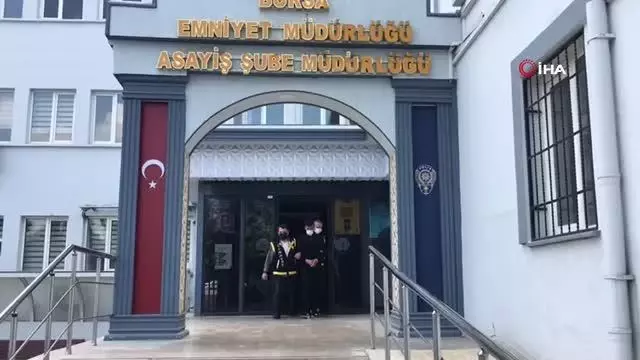 Bursa'da bin liralık cinayetin zanlısı yakalandı Bursa'da bin liralık cinayetin zanlısı yakalandı