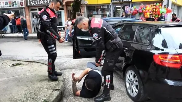 BURSA'DA KOVALAMACA KAZAYLA BİTTİ; 1 POLİS YARALANDI, O ANLAR KAMERADA