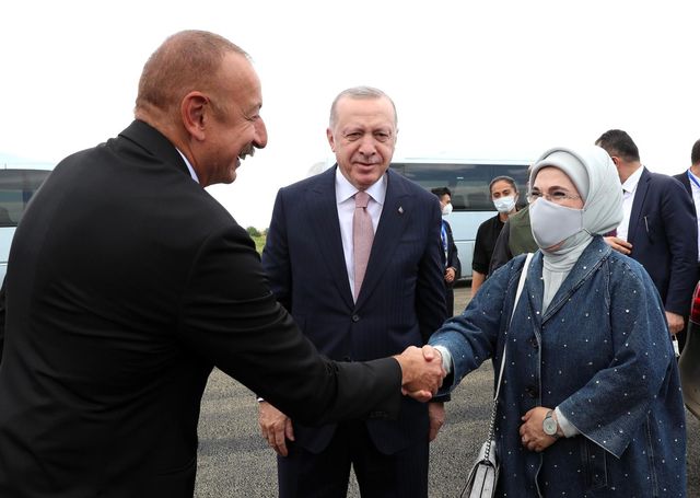 cumhurbaskani erdogan fuzuli de aliyev tarafi 3 14201935 o