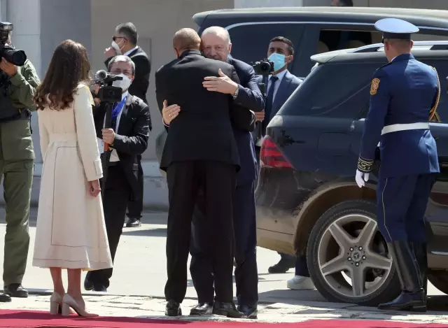 Cumhurbaşkanı Erdoğan, Şuşa'da resmi törenle karşılandı