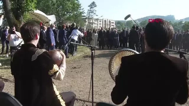 Son dakika gündem: Cumhurbaşkanı Erdoğan, Şuşa'da tarihi yerleri gezdi ve Cıdır Ovası şenliklerine katıldı Son dakika gündem: Cumhurbaşkanı Erdoğan, Şuşa'da tarihi yerleri gezdi ve Cıdır Ovası şenliklerine katıldı