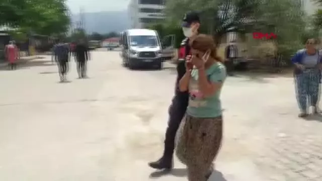 DENİZLİ KABLO HIRSIZLIĞINDAN GÖZALTINA ALINAN SEVGİLİ OLDUKLARI İLERİ SÜRÜLEN ÇİFT ADLİYEYE SEVK EDİLDİ DENİZLİ KABLO HIRSIZLIĞINDAN GÖZALTINA ALINAN SEVGİLİ OLDUKLARI İLERİ SÜRÜLEN ÇİFT ADLİYEYE SEVK EDİLDİ