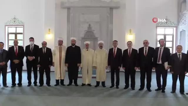 Diyanet İşleri Başkanı Erbaş: Gönüllerimiz bir, bu birliğimizi inşallah kıyamete kadar devam ettirmenin temellerini atmaya çalışıyoruz Diyanet...