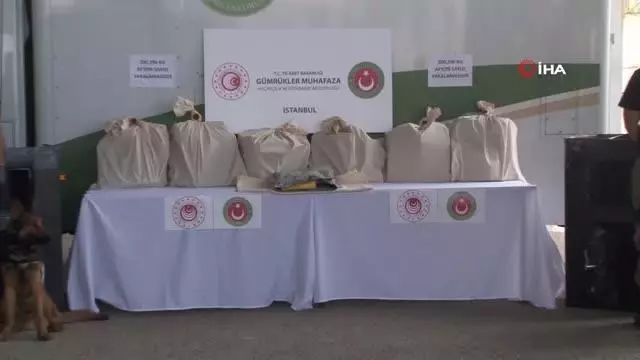 Gümrük Muhafaza ekipleri tarafından 30 milyon lira değerinde uyuşturucu ele geçirildi Gümrük Muhafaza ekipleri tarafından 30 milyon lira değerinde uyuşturucu ele geçirildi