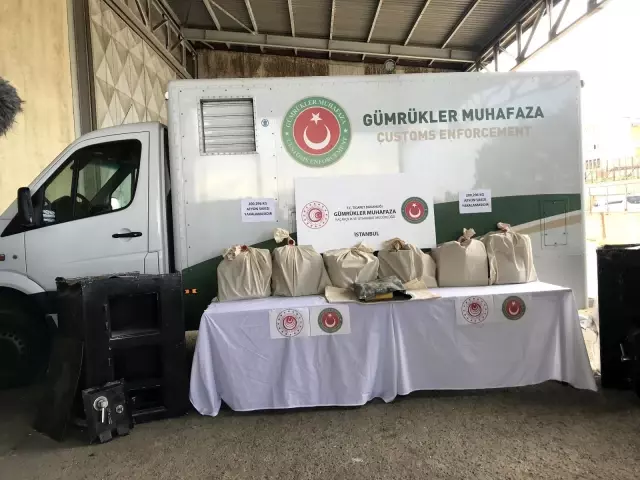 Gümrük Muhafaza ekiplerince çelik kasalarda 304 kilo uyuşturucu ele geçirildi