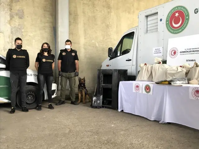 Gümrük Muhafaza ekiplerince çelik kasalarda 304 kilo uyuşturucu ele geçirildi