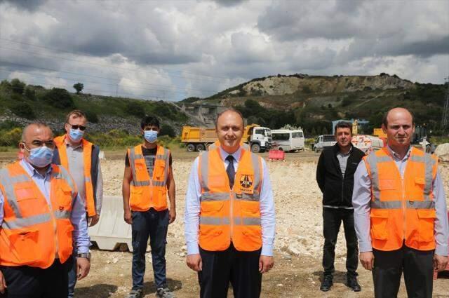 İBB, Kanal İstanbul çalışmalarını durdurdu mu? Karayolları Bölge Müdürü Çolak iddiaları yalanladı İBB, Kanal İstanbul çalışmalarını durdurdu mu? Karayolları Bölge Müdürü Çolak iddiaları yalanladı