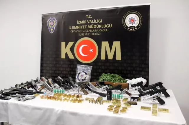 İzmir merkezli yasa dışı silah ticareti operasyonu: 17 gözaltı