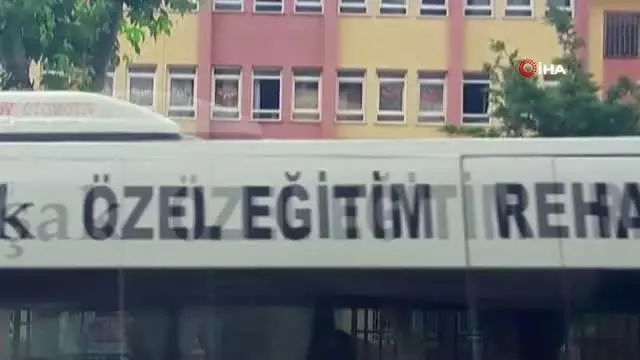 İlkokulda korkutan intihar! Müdür yardımcısı, kendini kalorifer borusuna astı İlkokulda korkutan intihar! Müdür yardımcısı, kendini kalorifer borusuna astı
