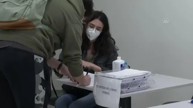 Son dakika haber! İşçi ve memurların Kovid-19'a karşı aşılanmasına başlandı Hastanesi