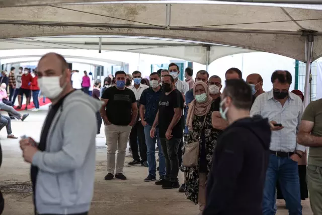Son dakika haber! İşçi ve memurların Kovid-19'a karşı aşılanmasına başlandı Hastanesi