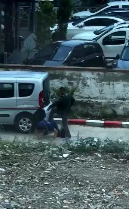 İzmir'de avukata silahlı tehdit ve darp olayında yeni görüntüler ortaya çıktı
