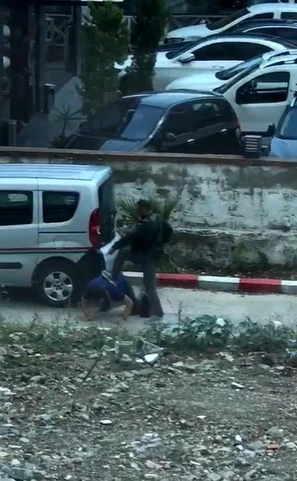 İzmir&#39;de avukata silahlı tehdit ve darp olayında yeni görüntüler - Haberler