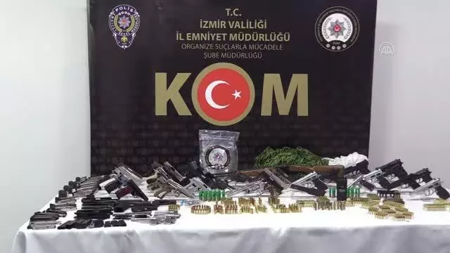 Son dakika haberleri: İzmir merkezli silah kaçakçılığı operasyonunda 17 şüpheli yakalandı (2)