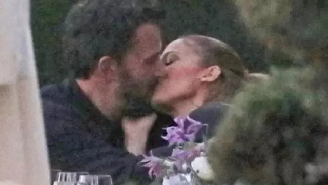 jennifer lopez ve ben affleck 17 yil sonra 14202230 637 o