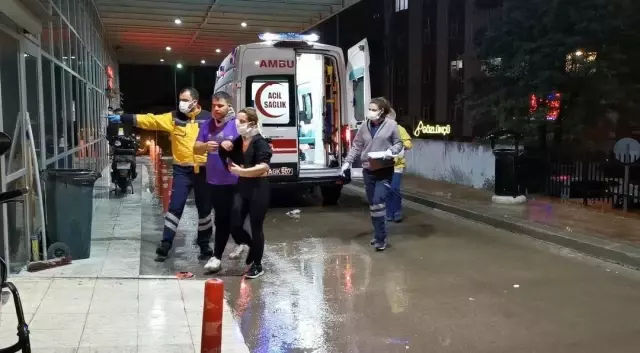 Metro şantiyesinde betona çarpan otomobildeki 2 kişi yaralandı