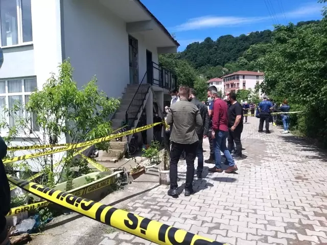Evinin önünde silahlı saldırıya uğradı, mahalleli kanlar içinde buldu