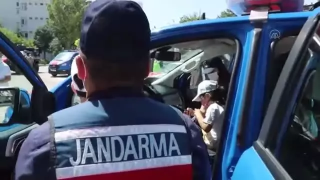 Son Dakika | Minik öğrenciler jandarmayı ziyaret etti